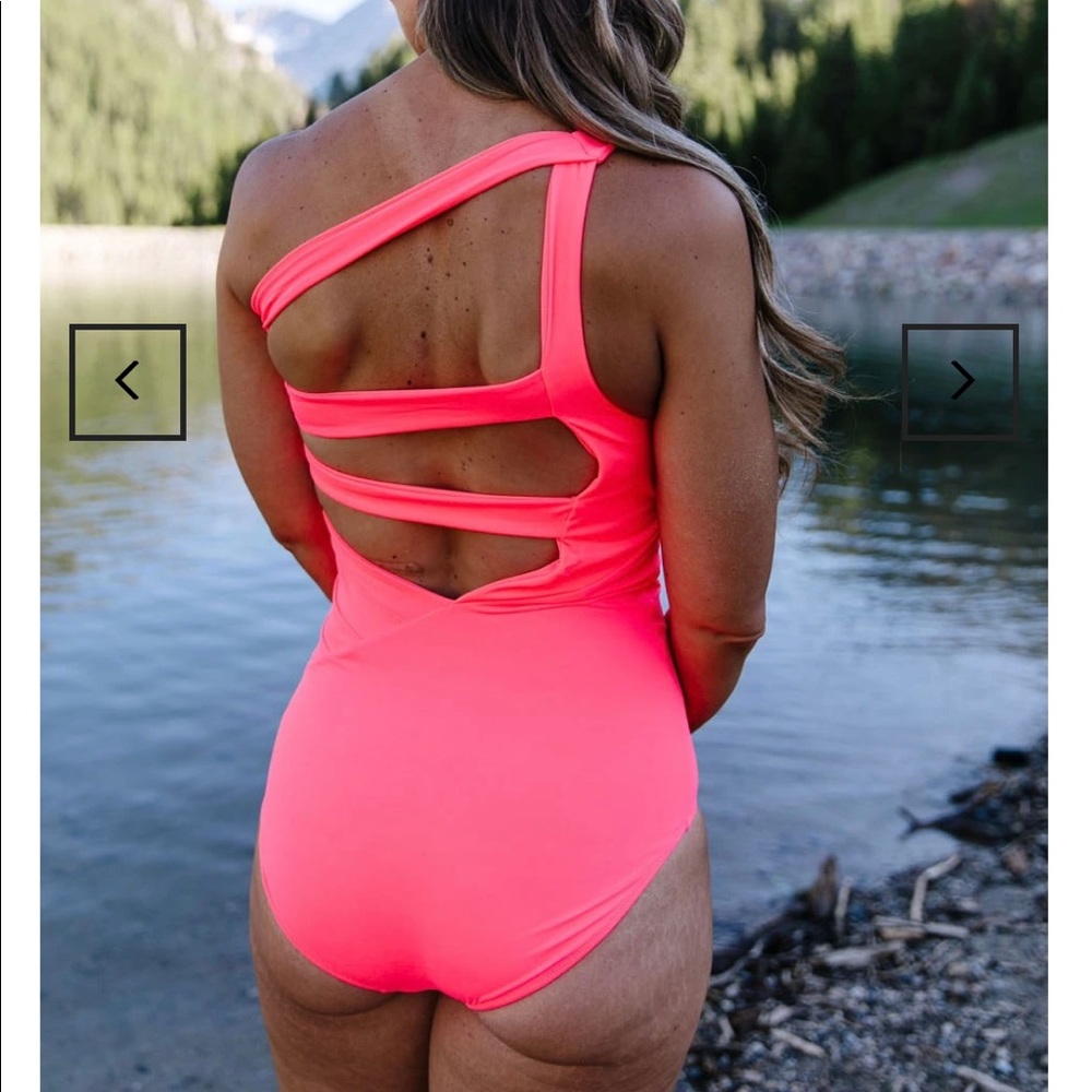 NEW with Liner — Kiava One Piece